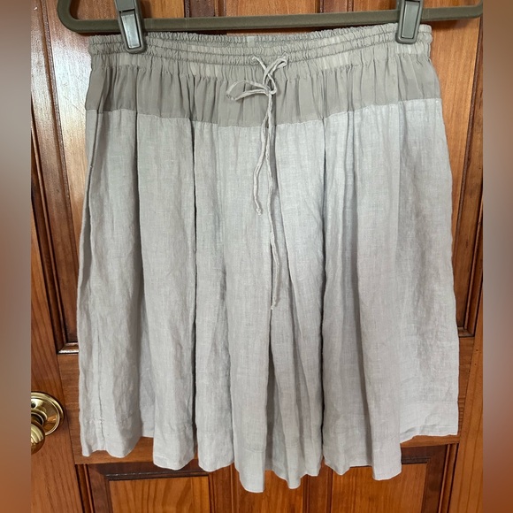 European Culture Mini Summer Skirt in Size Small - Picture 4 of 9